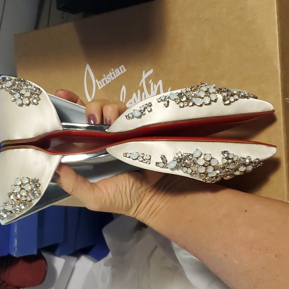 Sz 37 NIB $2950 Louboutin crystal encrusted flats - Picture 11 of 13